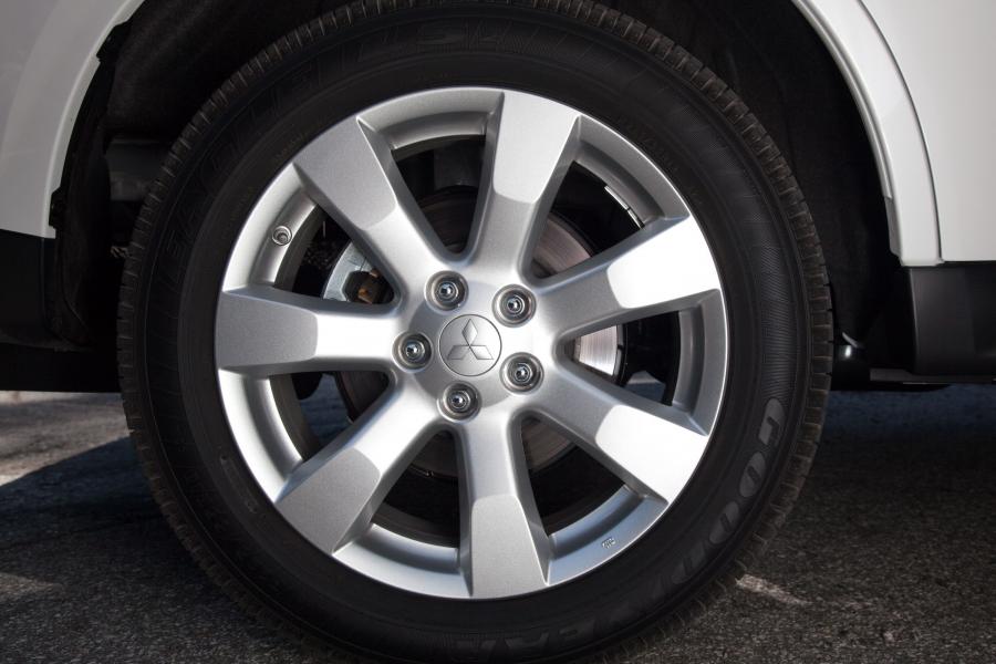  Mitsubishi Outlander GT 2010 года  (фото 70 из 91)